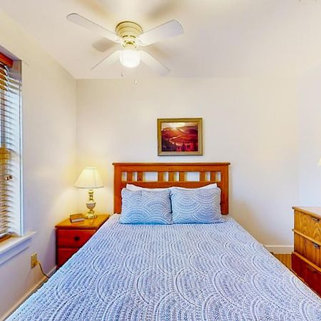 Campground Apts Lake Junaluska Chambre photo